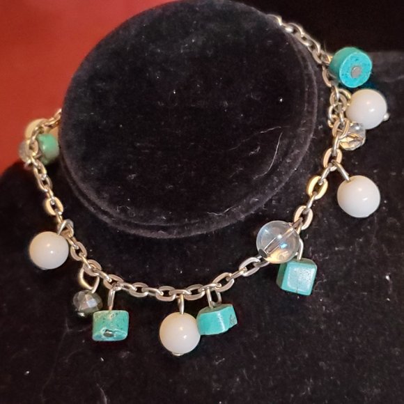 8" Silver Tone Turquoise and Bead Bracelet Style - Picture 1 of 4